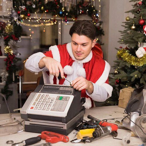 Режим работы на январских праздниках 2026 года